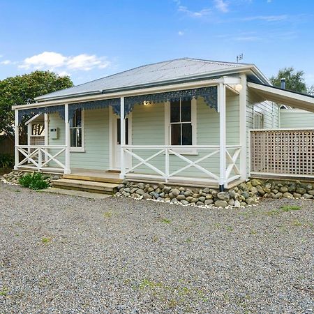 Pendreigh Cottage - Martinborough Holiday Home 외부 사진