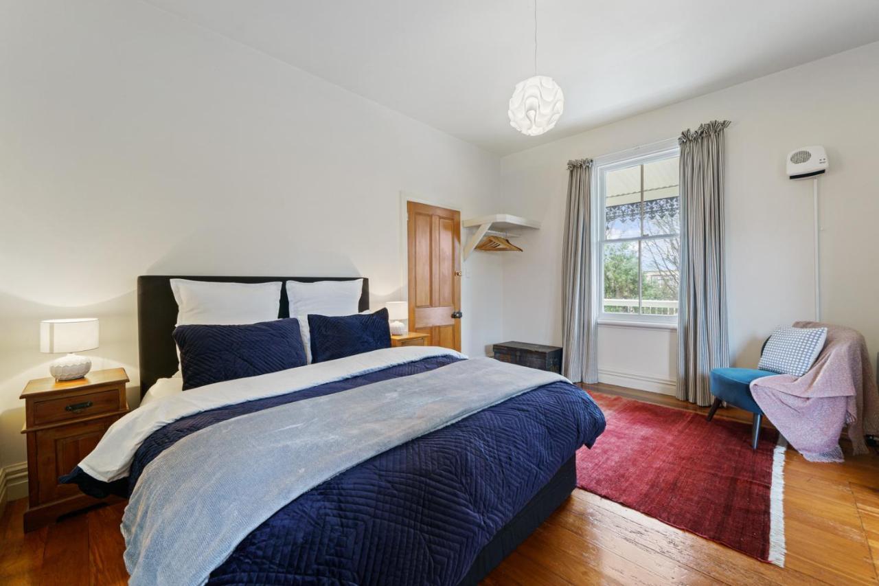 Pendreigh Cottage - Martinborough Holiday Home 외부 사진